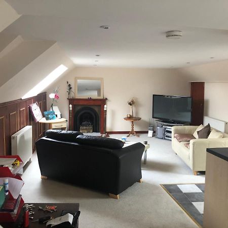 Executive Serviced Apartments 3 Forfar Exteriör bild